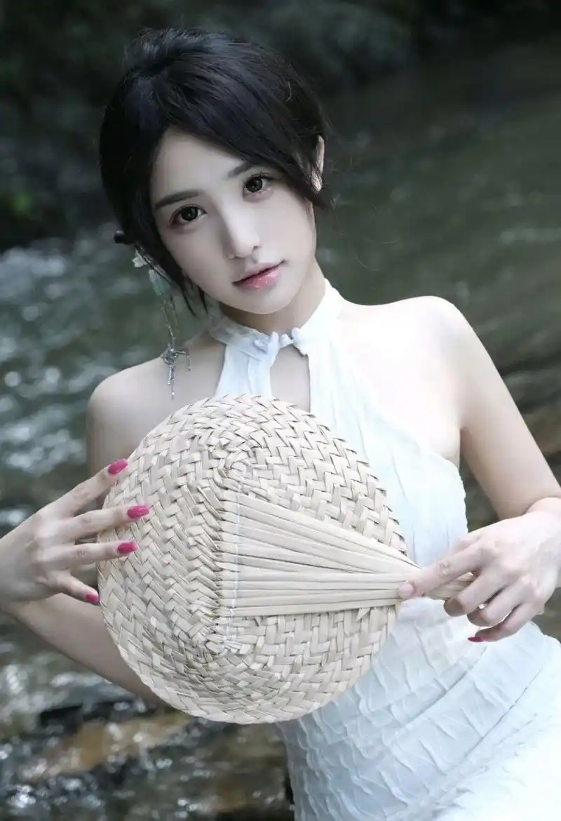 没事影院红果短剧闪婚老公是首富剧照